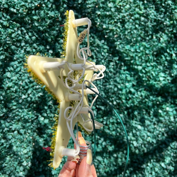 Vintage Christmas tree topper, gold light up tree topper - Picture 4 of 13